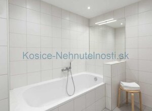 Predaj 4 izbový byt 73 m2 Sečovce - centrum, Obchodná ul. — foto 3