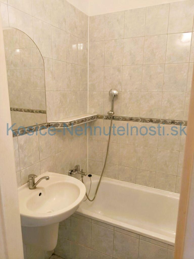 Predaj: 3-izbový tehlový byt 54 m2 s balkónom, pivnicou a výťahom, ul. ČSA – Košice I, Staré Mesto — foto 13
