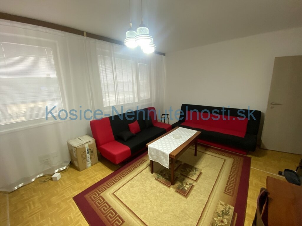 8-izb. RD 300m2, 742m2 poz. + garáž + dielňa + altánok, Trebišov — foto 9