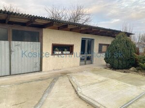 8-izb. RD 300m2, 742m2 poz. + garáž + dielňa + altánok, Trebišov — foto 13