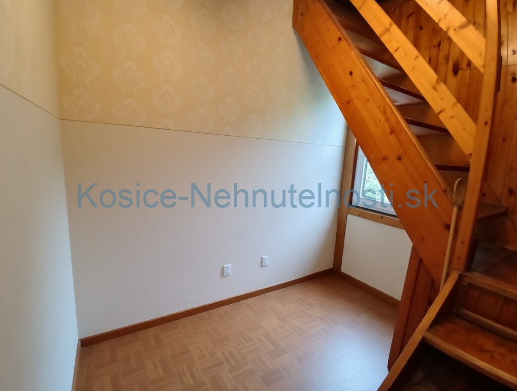 Veľký pozemok 1078m2 s murovanou chatou 90m2, Košice-Furča — foto 3
